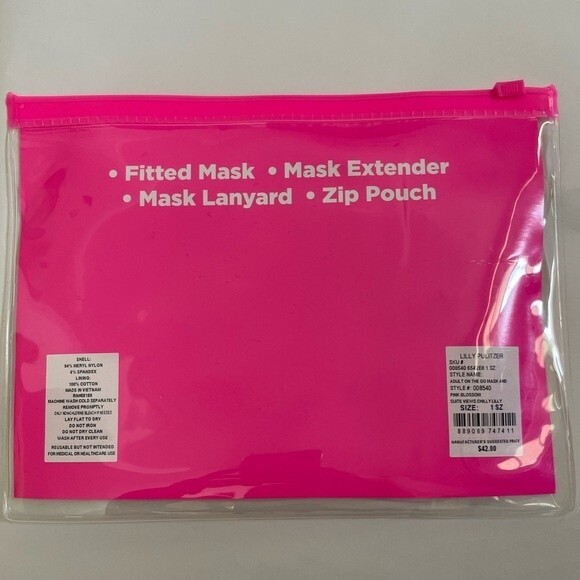 Lilly Pulitzer Adult On The Go Face Mask Set Pouch, Lanyard, Extender Pink - Picture 9 of 12